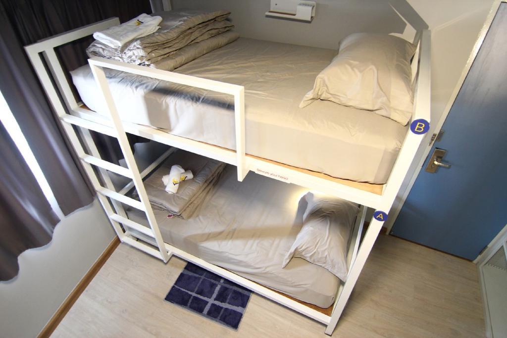 The Moon Hostel Huahin Luaran gambar